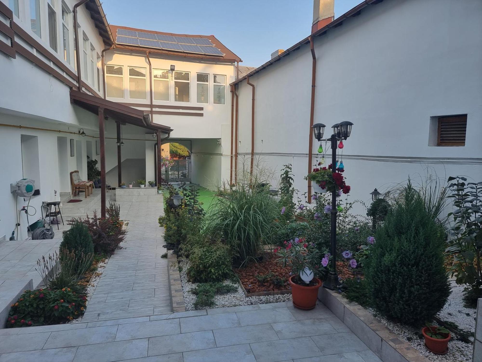 Casa Musceleana Hotel Câmpulung Exterior foto
